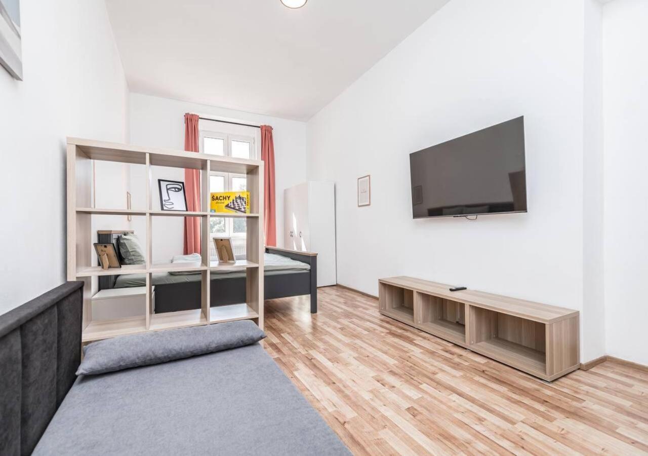 Elegance Apartments プラハ エクステリア 写真