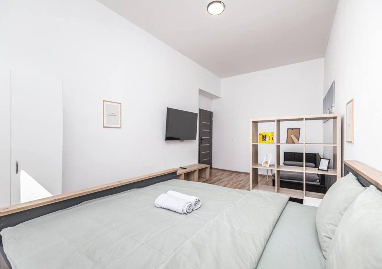 Elegance Apartments プラハ エクステリア 写真